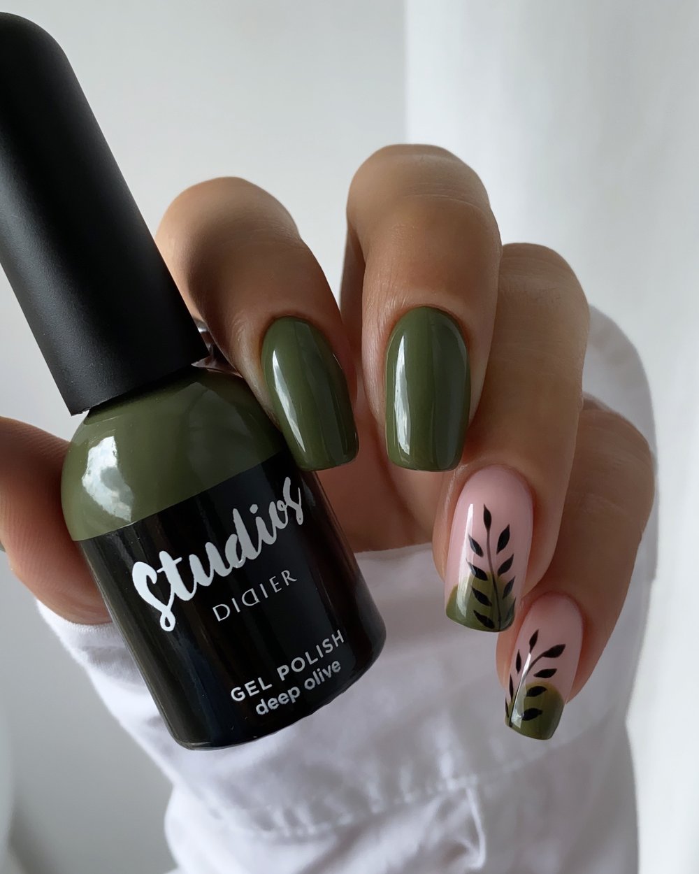 GEL LAK STUDIOS, DEEP OLIVE, 8ML