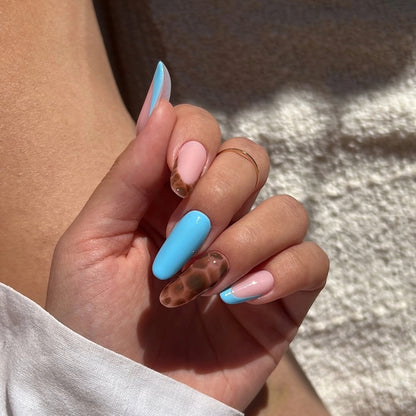 Gel lak Studios, vivid sky blue, 8ml