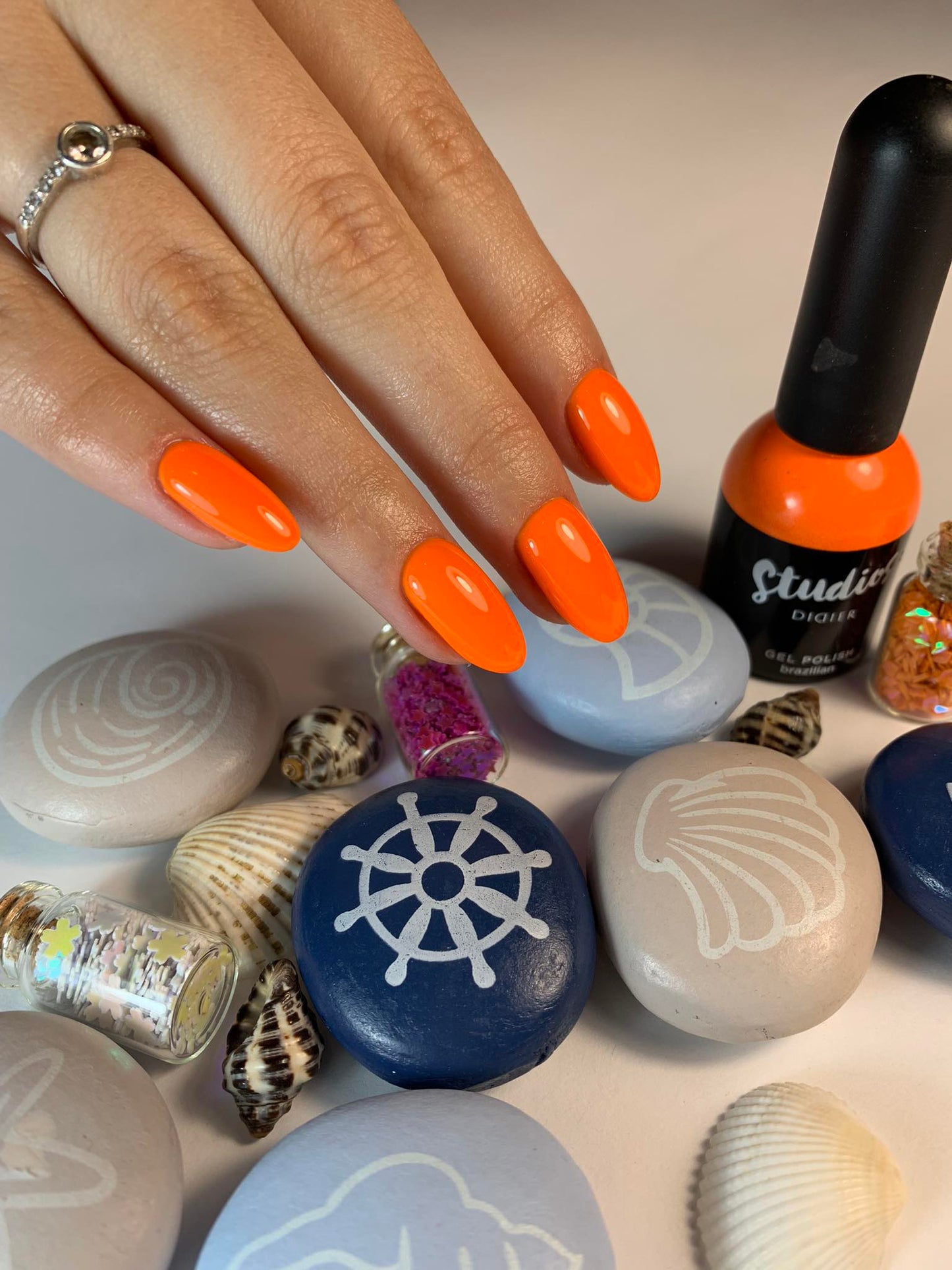 GEL LAK STUDIOS, BRAZILIAN, 8ML