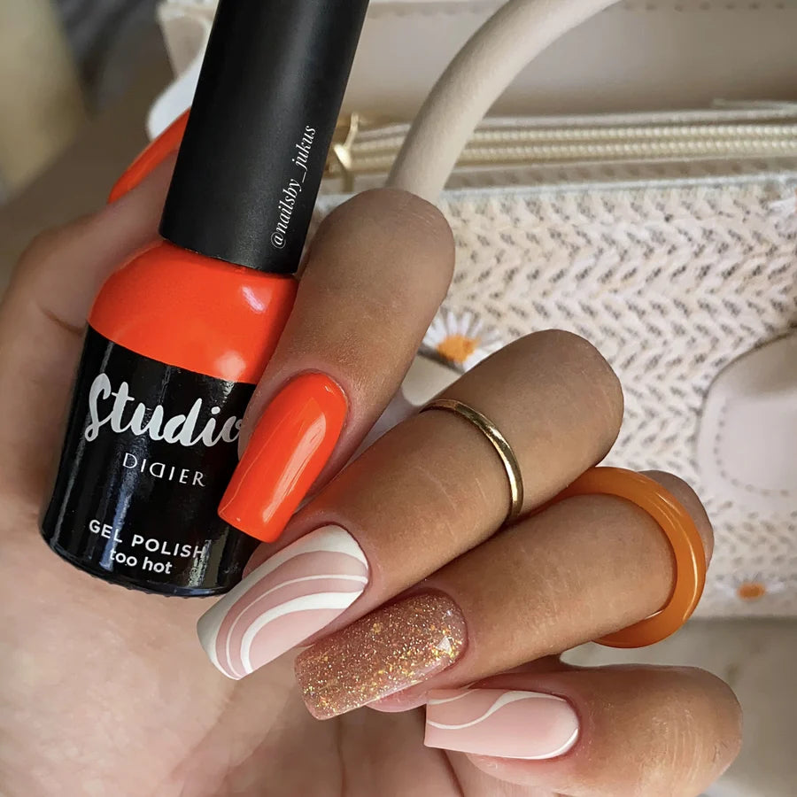 Gel lak Studios, TOO HOT, 8ML