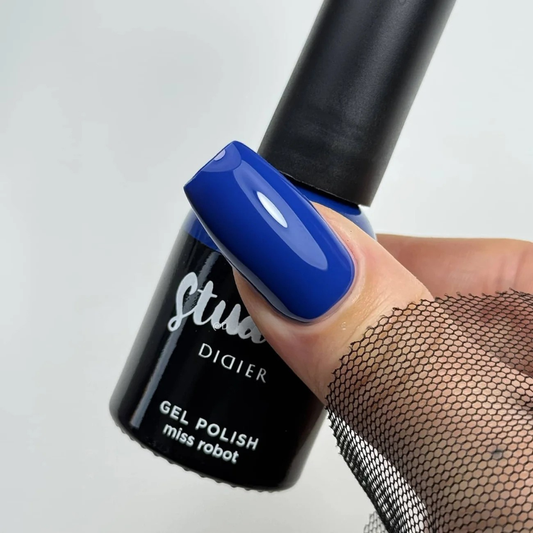 Gel lak Studios, MISS ROBOT, 8ML