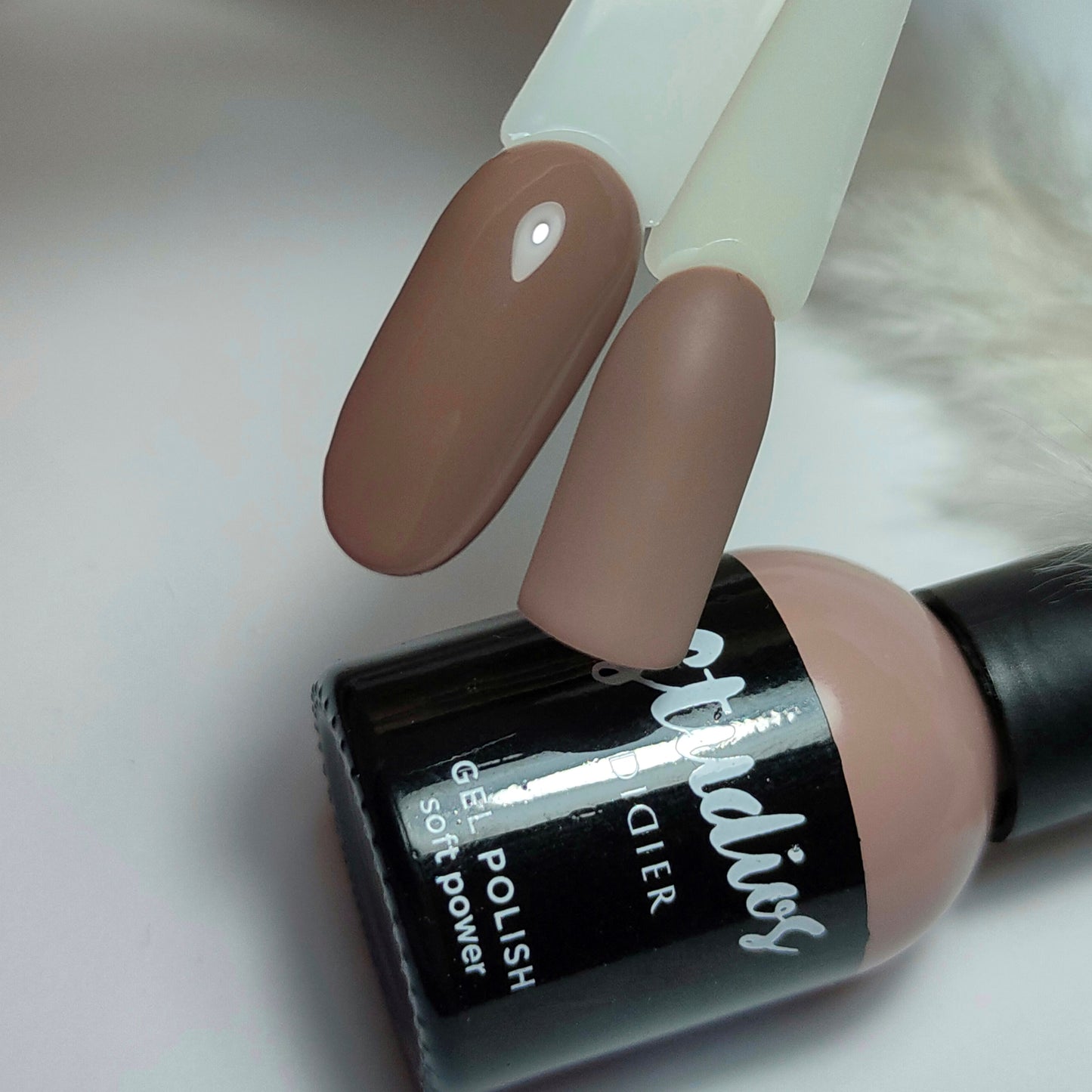 GEL LAK STUDIOS, SOFT POWER, 8ML